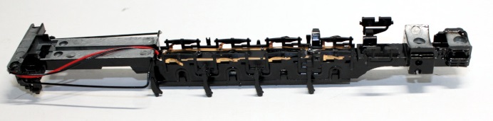 (image for) Loco Underframe w/ Contacts ( HO Class J Sound ) - Click Image to Close